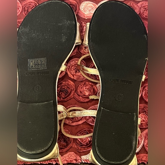 Cape Robbin Metallic Rose-Gold Gladiator Sandals - Picture 11 of 12